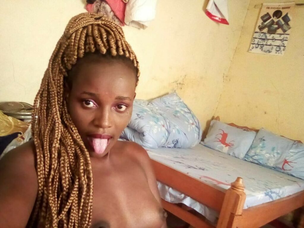 Woman shares her nudes inside her single room