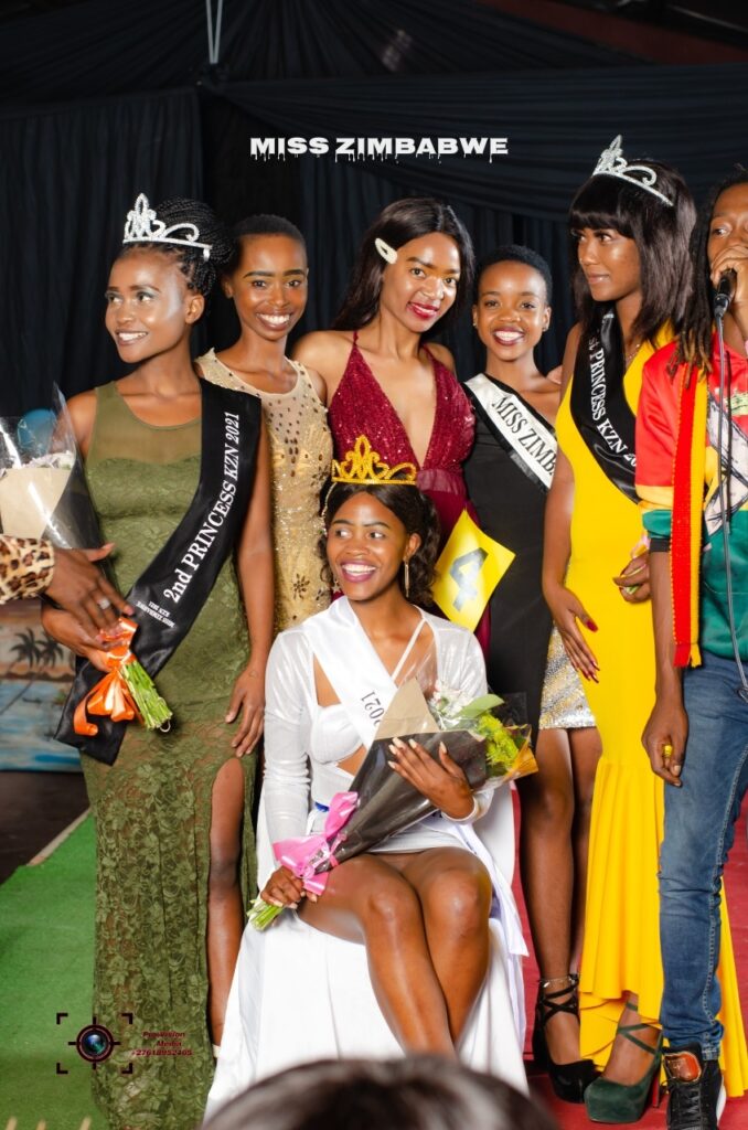 Miss Zimbwabwe caught pantyless
