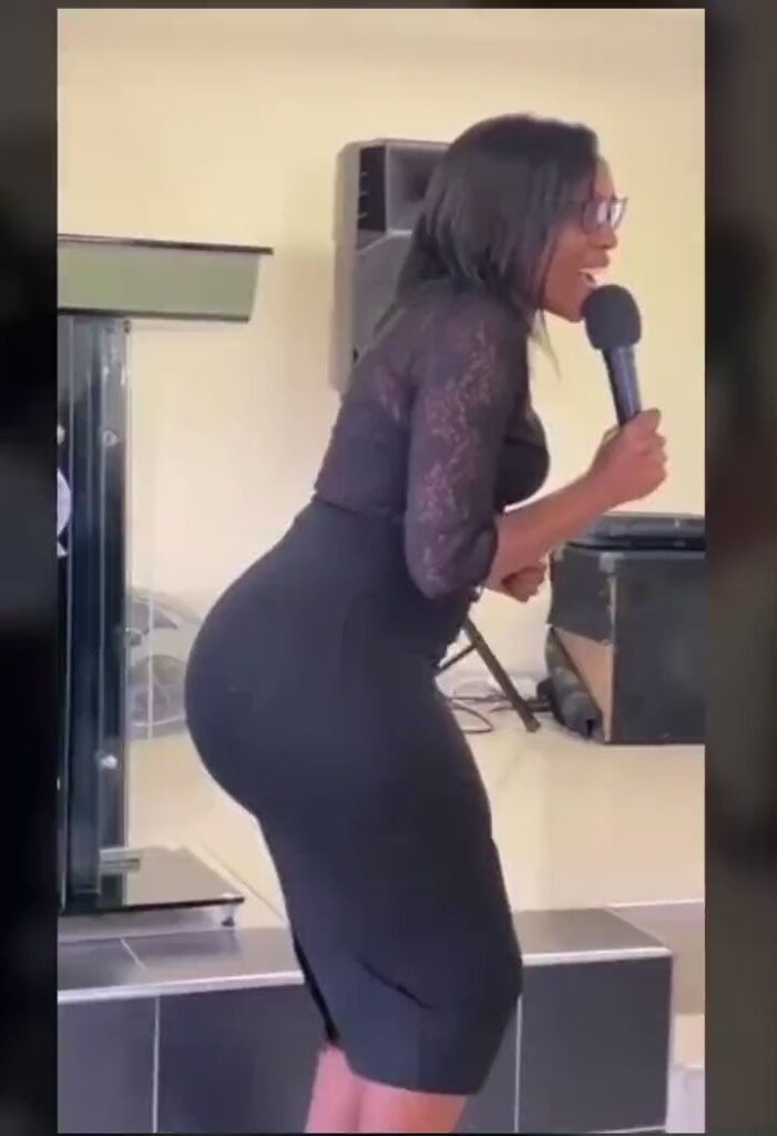 Praise and worship leader gets netizens horny, excited thanks to her huge ass
