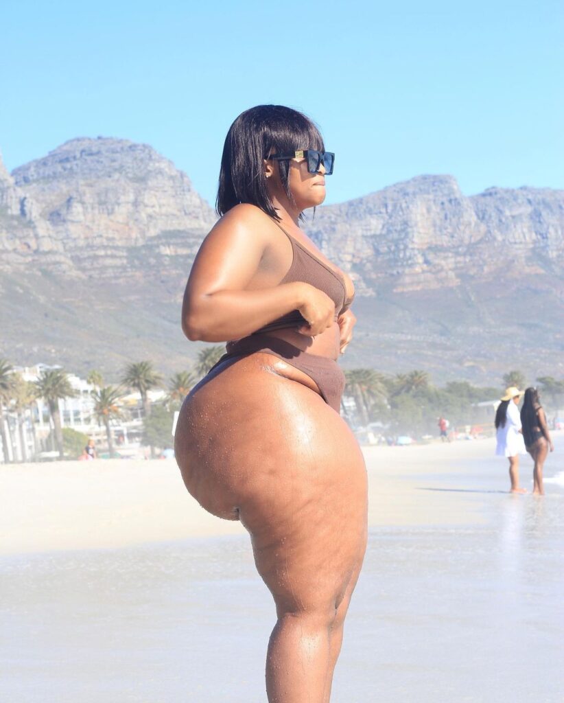 Moholo Seipati has beautiful ass
