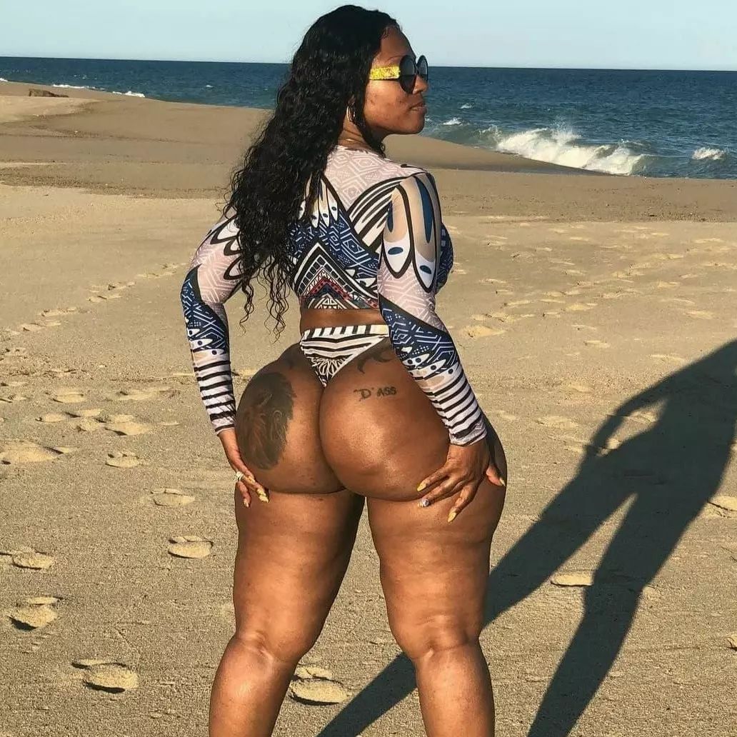 Who in their right mind would say no to this legendary ass that entertained us for years on end. It's a given, almost every other man who is into porn would want to fuck Cherokee D'ass.