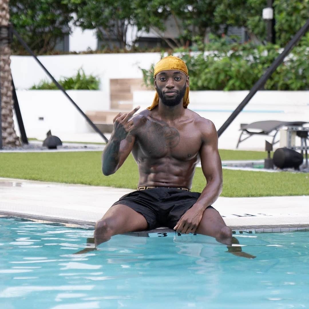 King Nasir flew all the way across the world to Africa for some beautiful African pussy. Shugatiti disappointed him