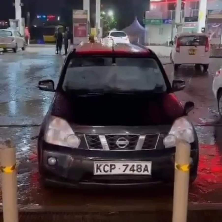 Naughty couple caught fucking inside a gas station in Kiambu