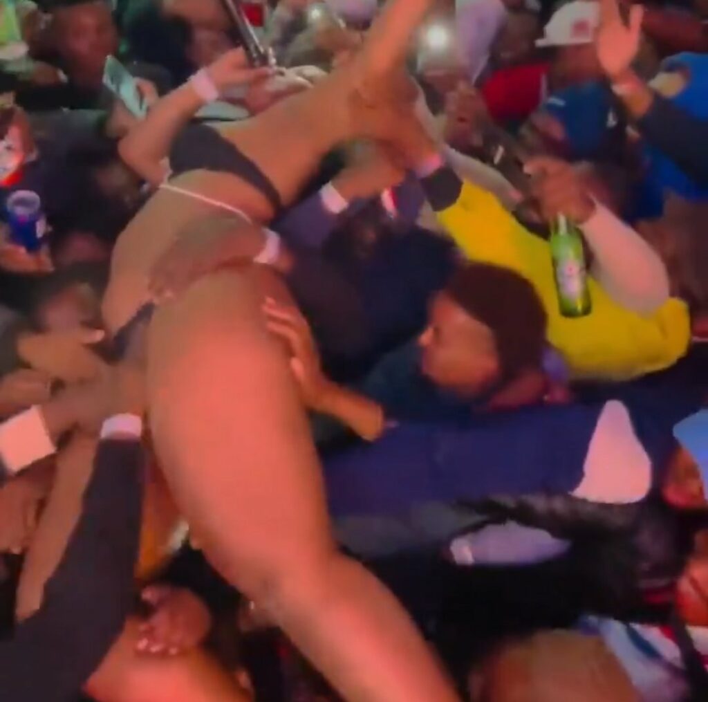 Zodwa Wabantu almost gets fingerered by revelers