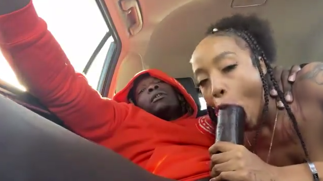 Insane blowjob, handjob in a moving car